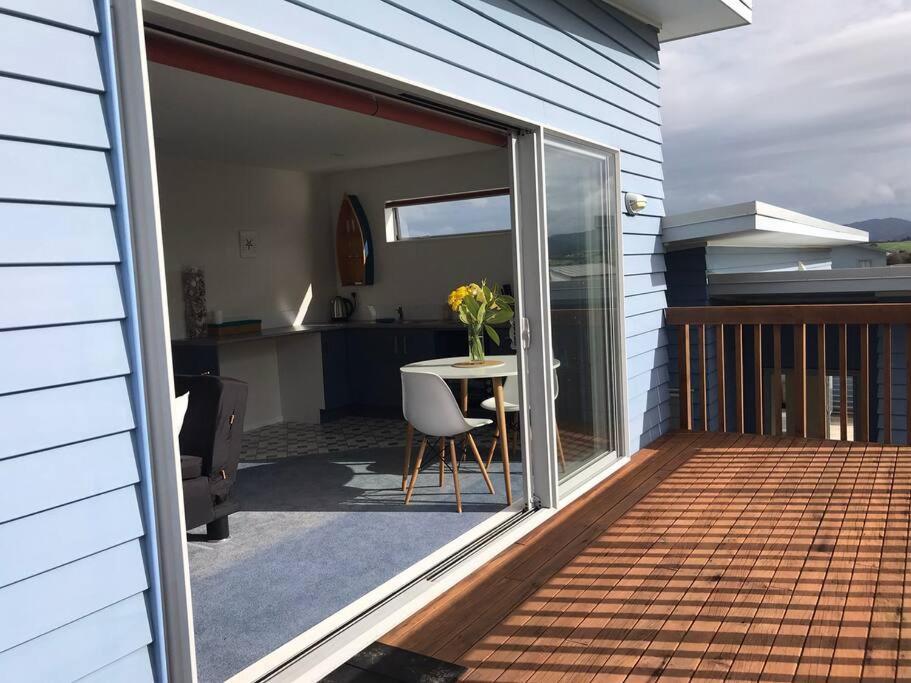 The Blue Beach House Mangawhai Eksteriør billede
