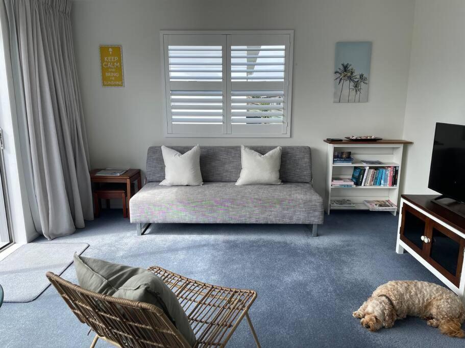 The Blue Beach House Mangawhai Eksteriør billede